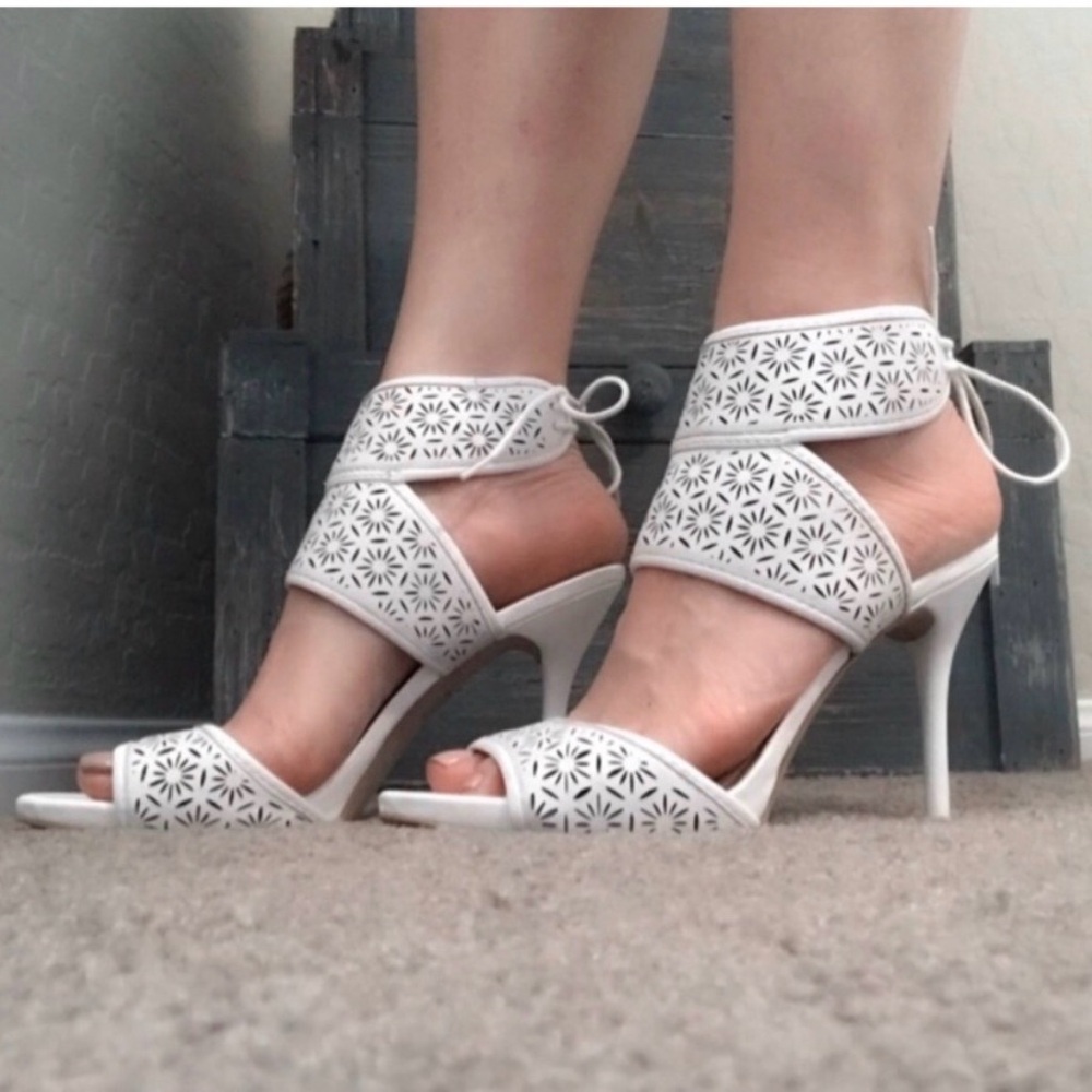Jessica Simpson Barcia White Leather Heels, Size 10